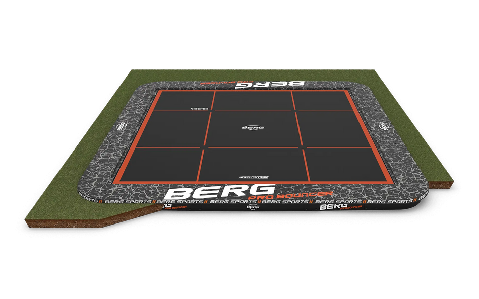 BERG SPORTS Ultim Pro Bouncer FlatGround 5x5