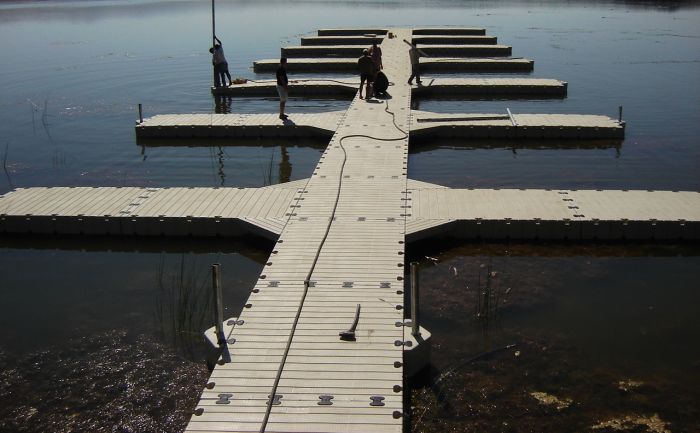 Marinabrygge Rotodock 13x1,5 meter m/6 vinger 6x1 meter, flytekapasitet 16.650 kg